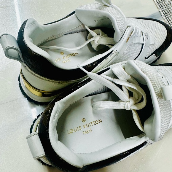 Louis Vuitton Run Away Monogram Sneakers Size 37 - Picture 5 of 10